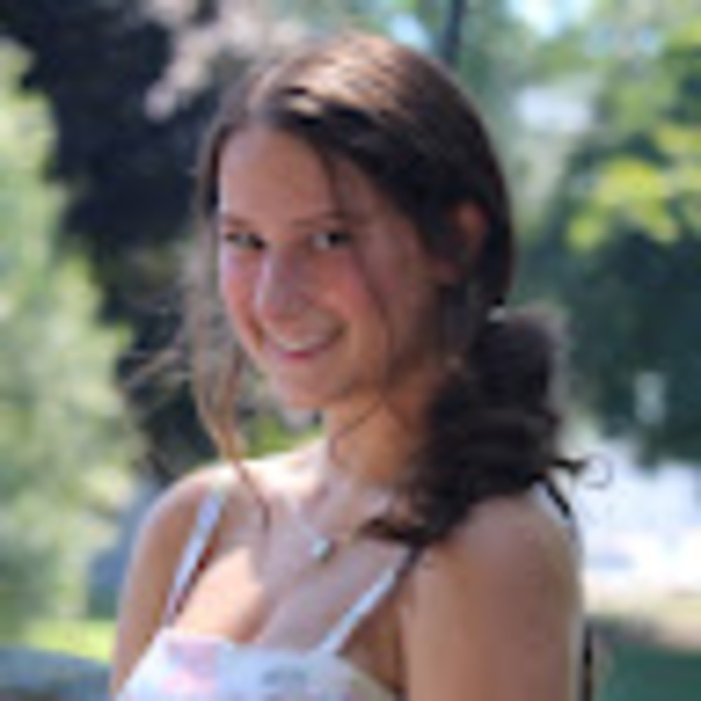 Meet your Posher, Elise